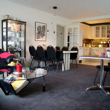 The Studio Guesthouse-3