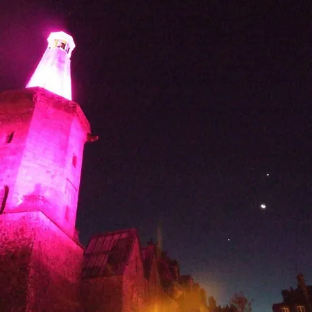 Hôtel particulier Le Mercier de Montigny -Une nuit sur les remparts--2