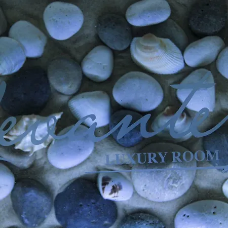 Levante Luxury Room-2