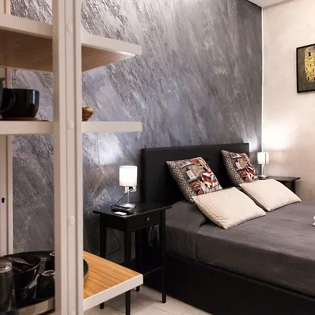 Silver House-2