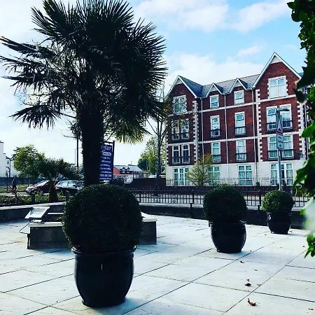 Mayfair Guest House-3
