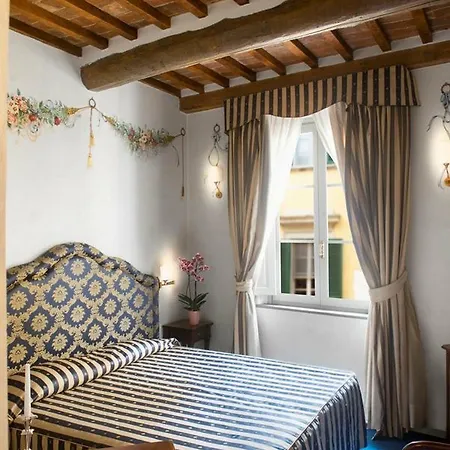 Hotel Relais Dell'Orologio-3