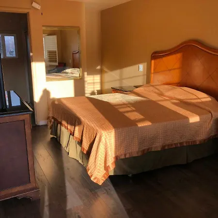 Capri Motel-3