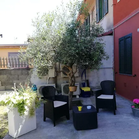 Aeroporto Bellini Rooms-3