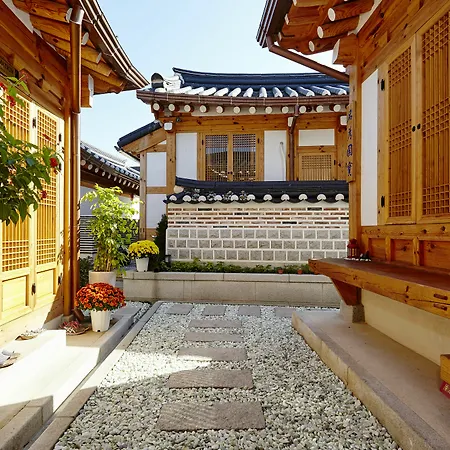 Hanok 24 Guesthouse Gyeongbokgung-3