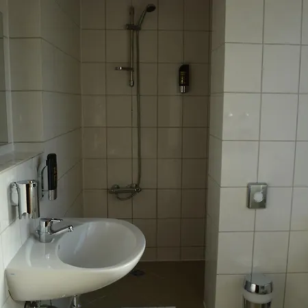 B&D Hotel-2