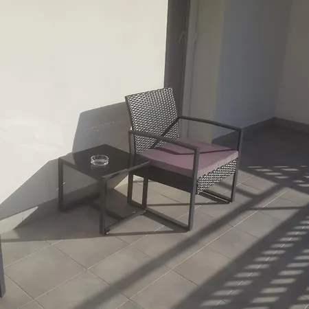 Deluxe Hostels & Suites Merida-3