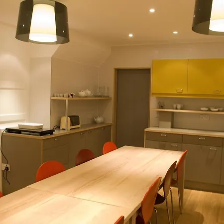 Grasshopper Hotel Glasgow-2