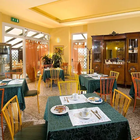 Hotel Ristorante Miramare-3
