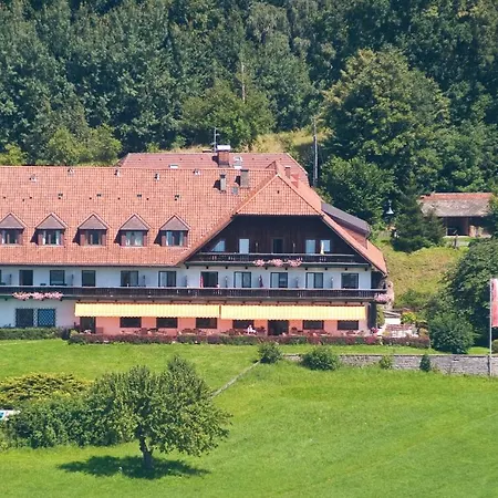 Hotel Schoene Aussicht-2