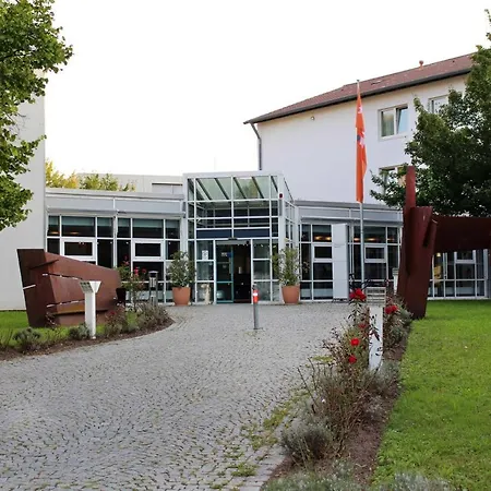 Campus.Guest-3