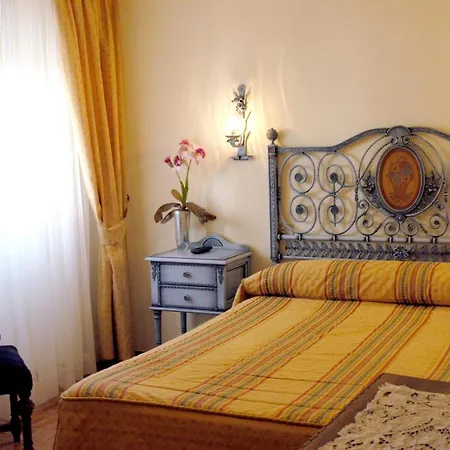 Hotel Julia-3