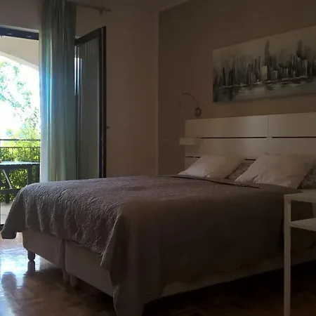 Apartments And Rooms Mofardin-2