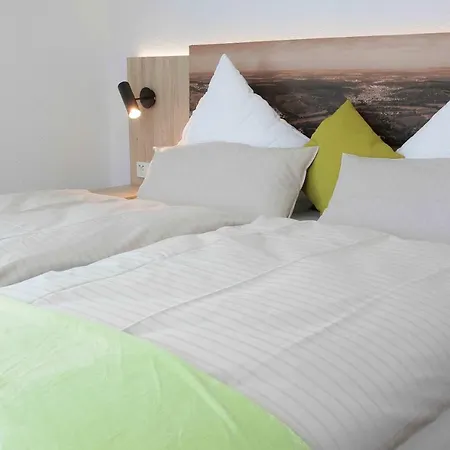 Hotel Landgasthof Linde-3