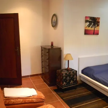 Casa Estrada Da Guia-3