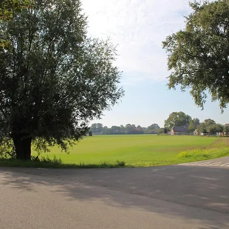 Bed & Breakfast De Lindehoek-2
