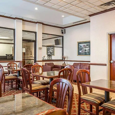 Quality Inn Suwanee I-85-2