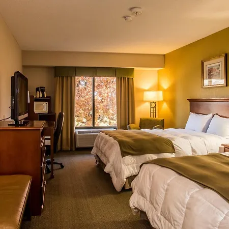 Round Hill Inn-2