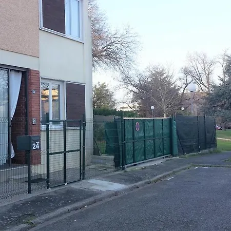 Chambre 1 PERSONNE et STUDIO 1 personne Avec Entrée Libre et Salle de Bain Privée-3