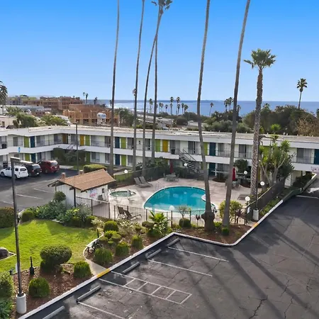 Vagabond Inn Ventura-3
