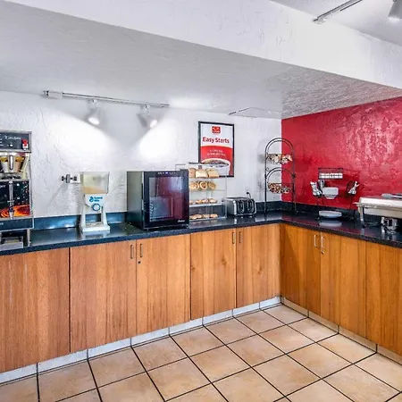 Econo Lodge & Suites Spokane-2