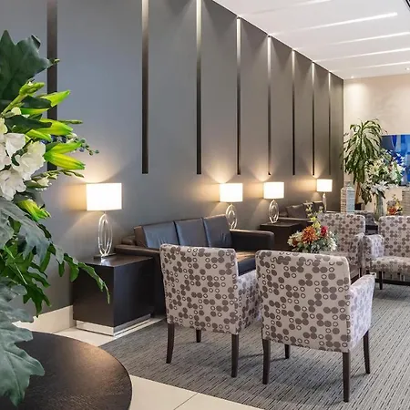 Oaks Brisbane On Charlotte Suites-3