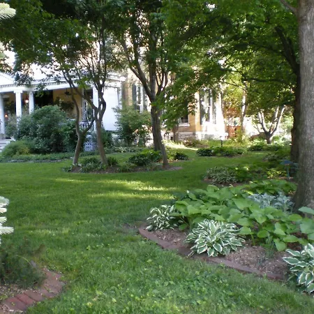 Beall Mansion An Elegant Bed & Breakfast Inn-2