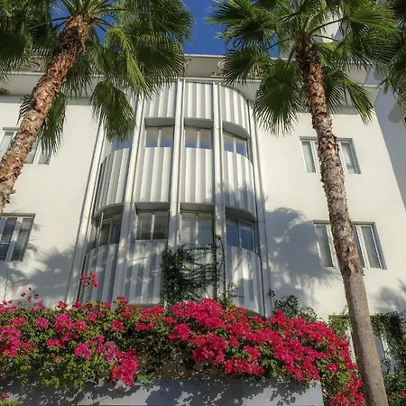 South Seas Hotel-3