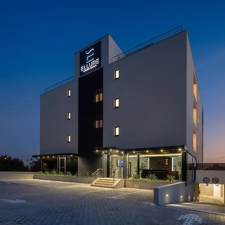 Ellure Luxury Suites-3