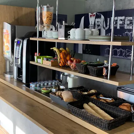 ibis budget Mantes-la-Jolie-3