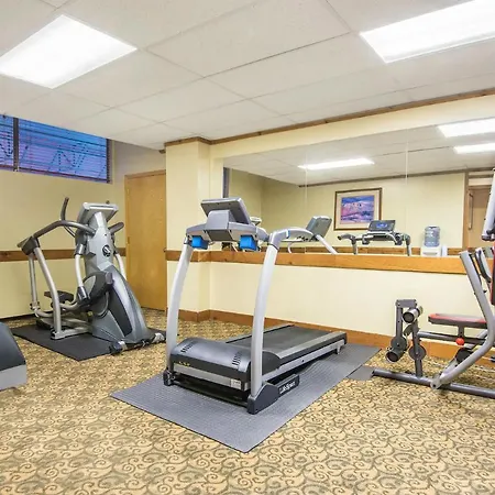 Ramada By Wyndham Denver Downtown-2