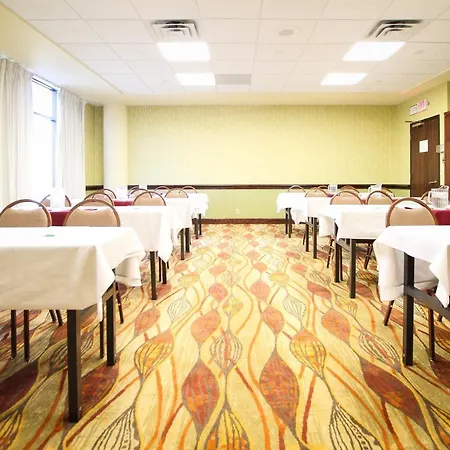Ramada By Wyndham Minneapolis Airport - Eagan-2