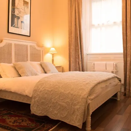 Ascot House Hotel-3
