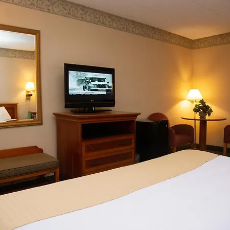 Holiday Lodge Hotel And Conference Center-2