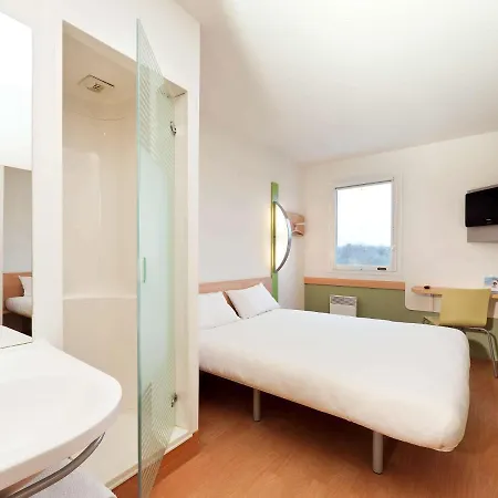ibis budget Mantes-la-Jolie-2
