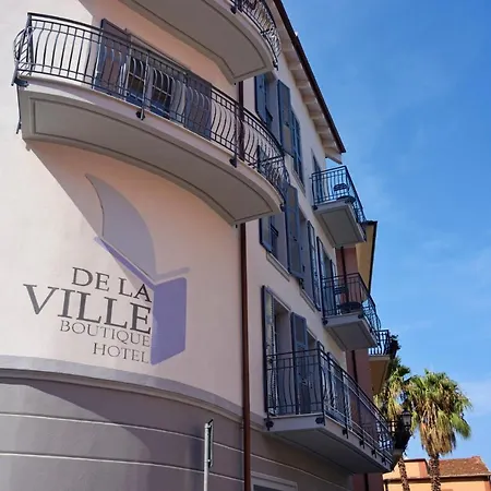 Boutique Hotel De La Ville-3