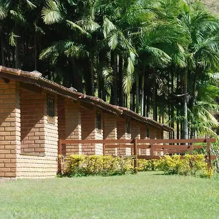 Pousada Vale Das Flores-3