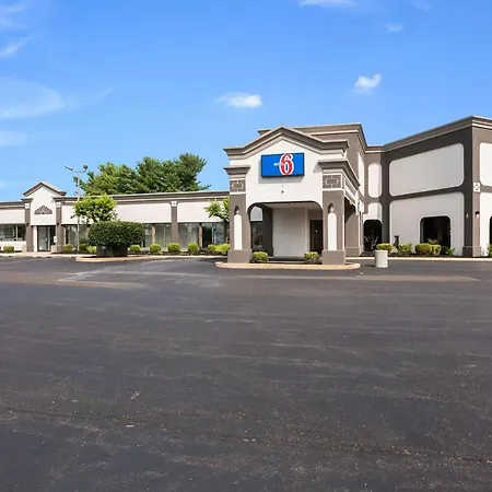 Red Carpet Inn & Suites-3