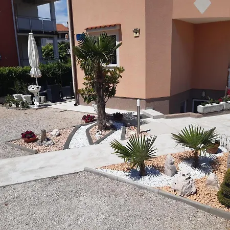 Guest House Sonja-2