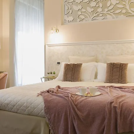 Accanto Al Centro B&B-2