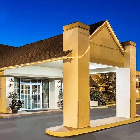 Howard Johnson Lake City-3