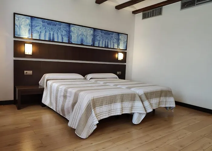 Hotel Rey Sancho Navarrete