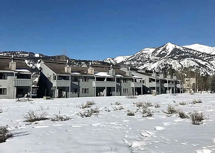 Jackson Hole Vacation Condominiums, A Vri Resort