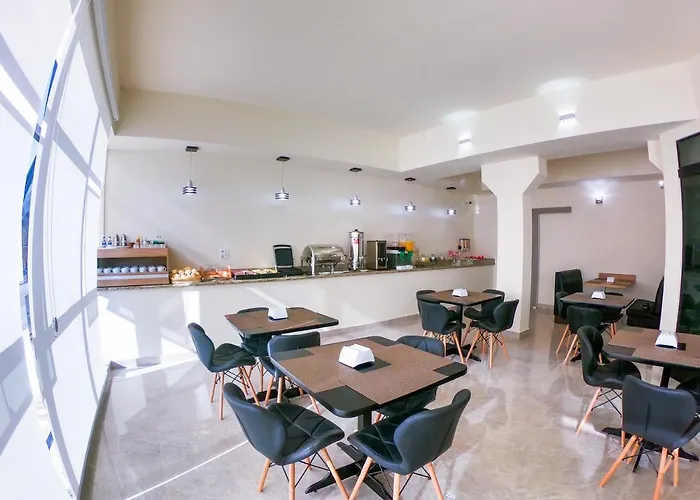 Hotel Lago Araras