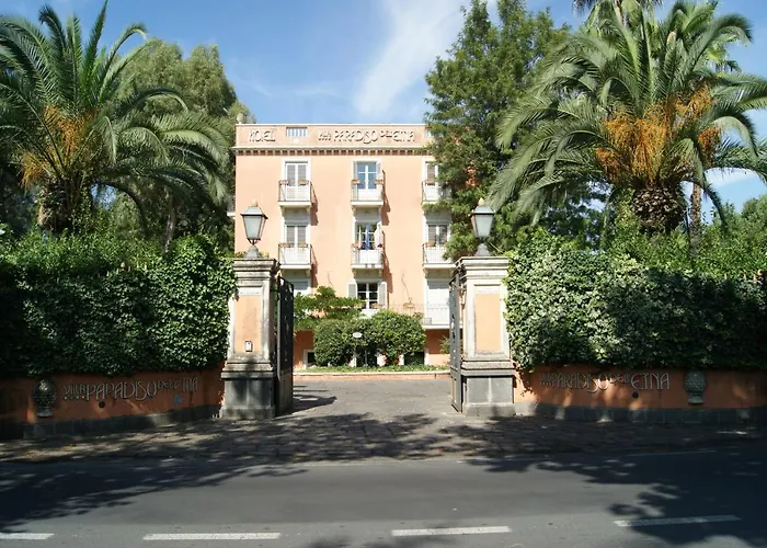 Hotel Villa Paradiso Dell'Etna