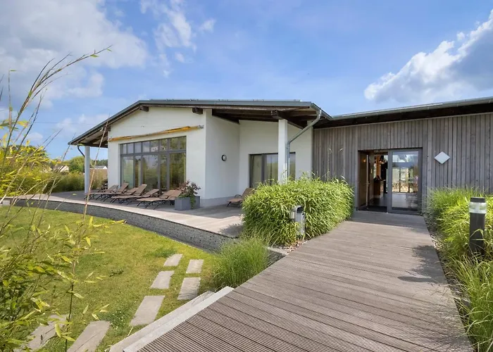 Familien Wellness Hotel Seeklause mit großem Abenteuerspielplatz Piraten-Insel-Usedom