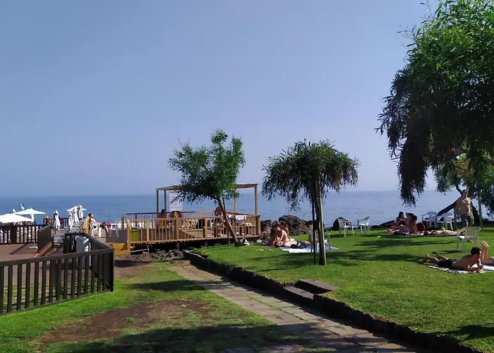 Bed and Breakfast Nero Basalto Azzurro Mare Aci Castello