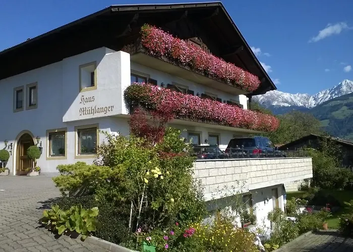 Hotel Garni Muehlanger Tirolo