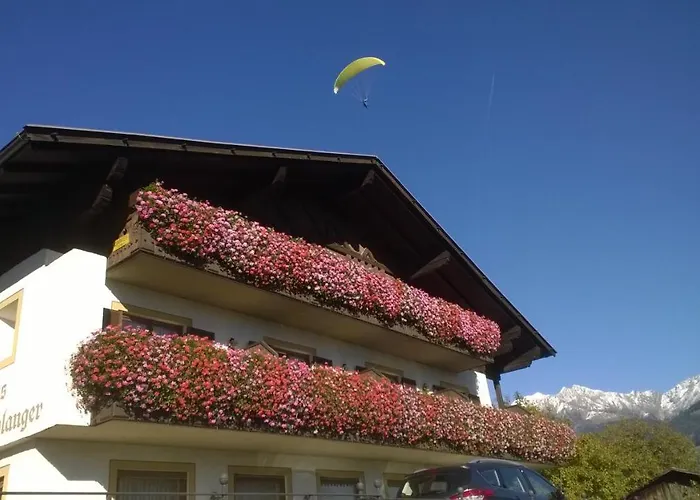 Hotel Garni Muehlanger Tirolo