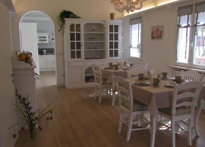 B&B Nadine Forlì - boutique eco stay con parcheggio gratuito